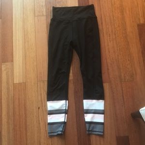 Sezzy Luxe Leggings Black Stripe